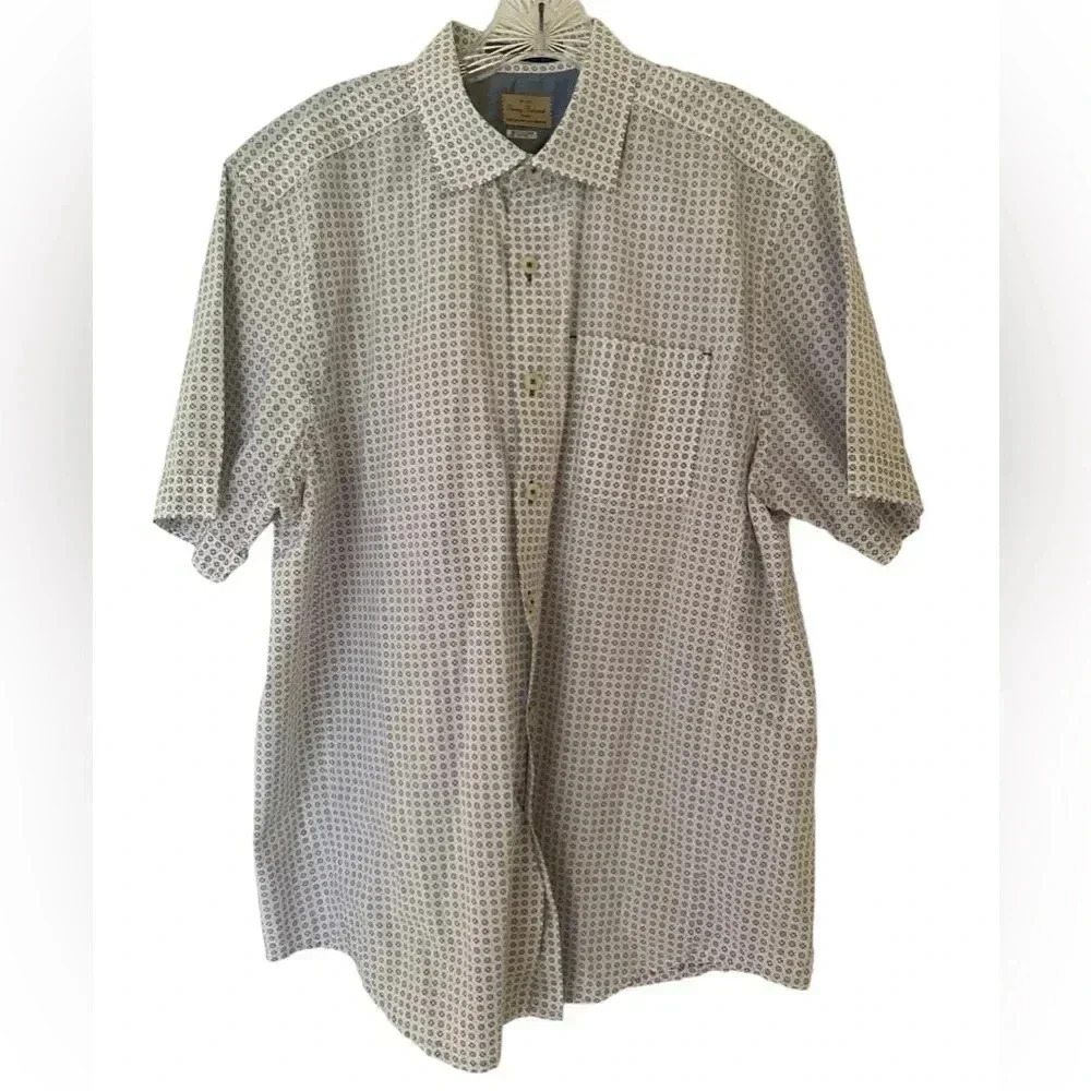Tommy Bahama Short Sleeve Button Down 100% Cotton Shirt Size Large